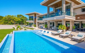 Happy Hour Villa Luxury Beachfront Retreat